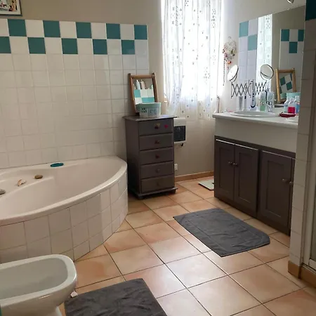 Ferme Renovee 6 Chambres, Vue Sur Et Piscine * Castet-Arrouy
