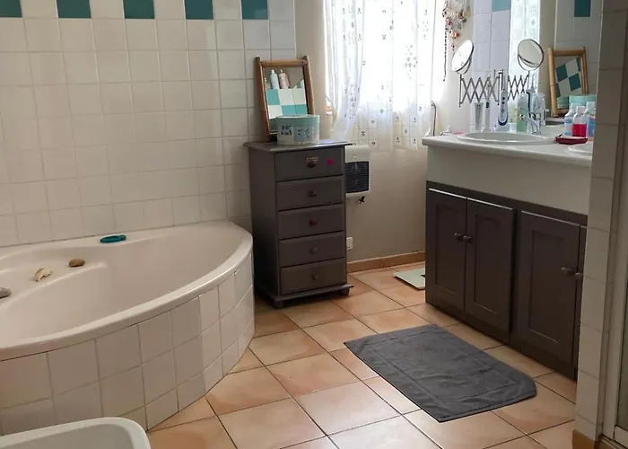 Ferme Rénovée 6 Chambres, Vue Sur Et Piscine * Castet-Arrouy