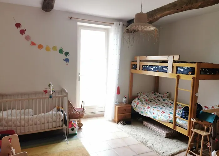 Ferme Rénovée 6 Chambres, Vue Sur Et Piscine Hébergement de vacances *